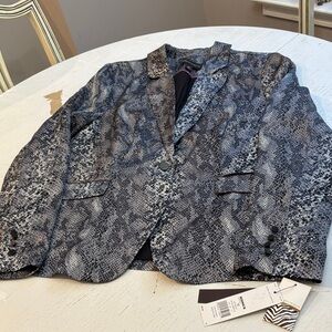 Dana Buchman lined Black and Gray Patterned Women’s Blazer. Size 12